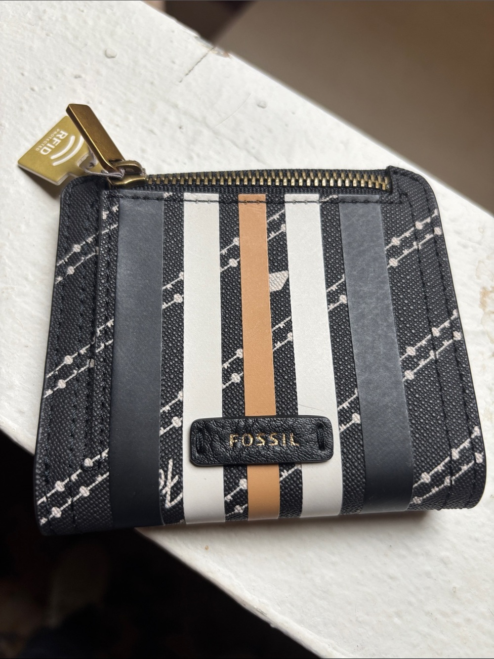 Fossil Black, White & Tan Striped Zip Card Wallet